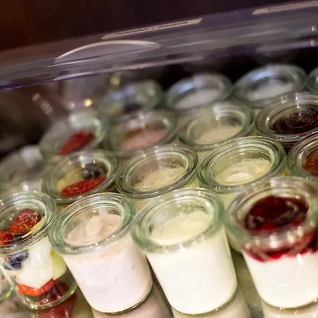 Sandmanns Am Dom Köln