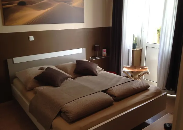 Hotell Sandmanns Am Dom 3*