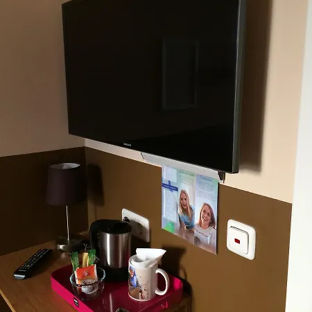 Hotel Sandmanns Am Dom 3*