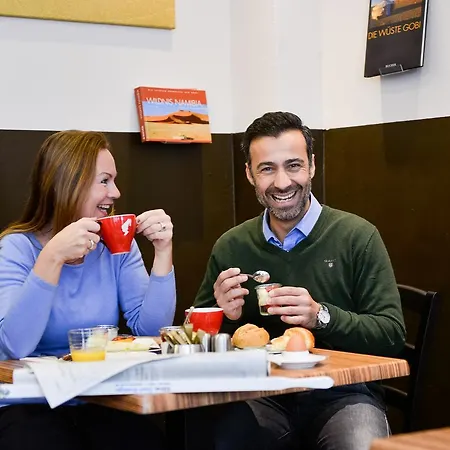 Sandmanns Am Dom Hotel 3*